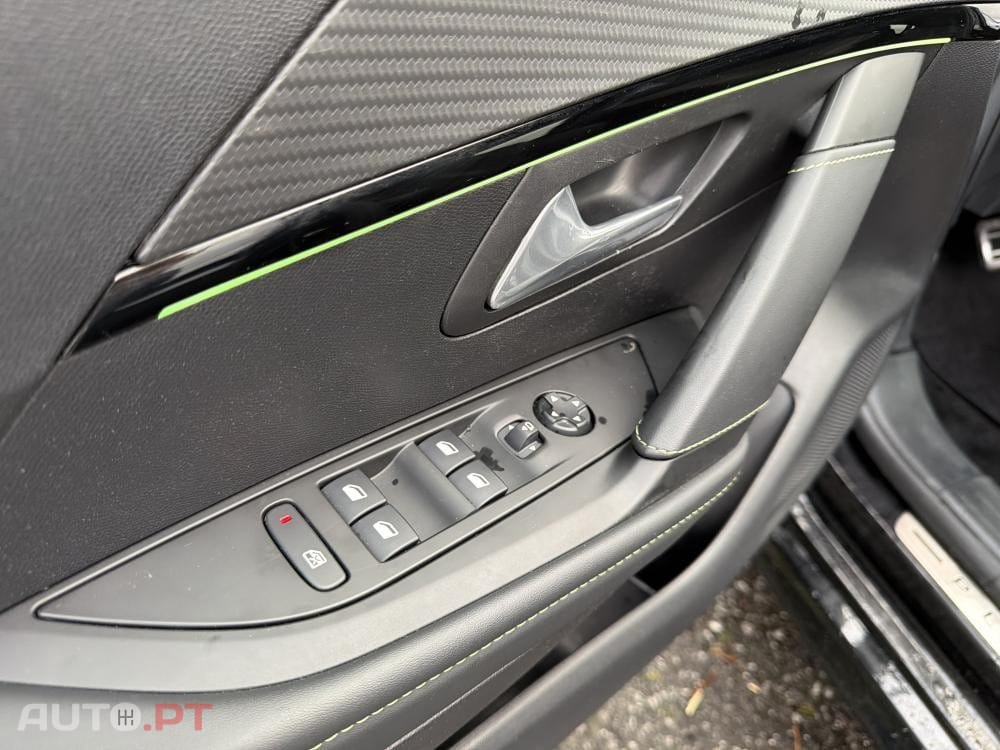 Peugeot E-208 50 kWh GT Pack