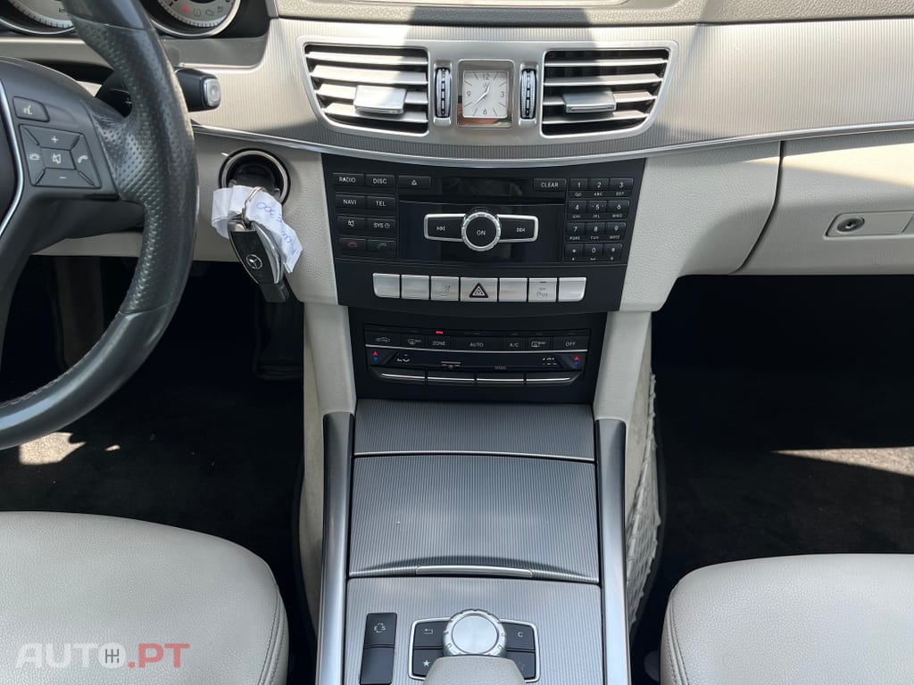 Mercedes-Benz E 300 BlueTEC Hybrid Avantgarde