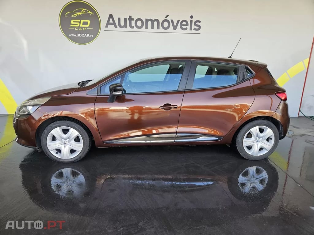 Renault Clio outra