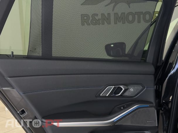 BMW 330 e Pack M Auto — fotografia 30