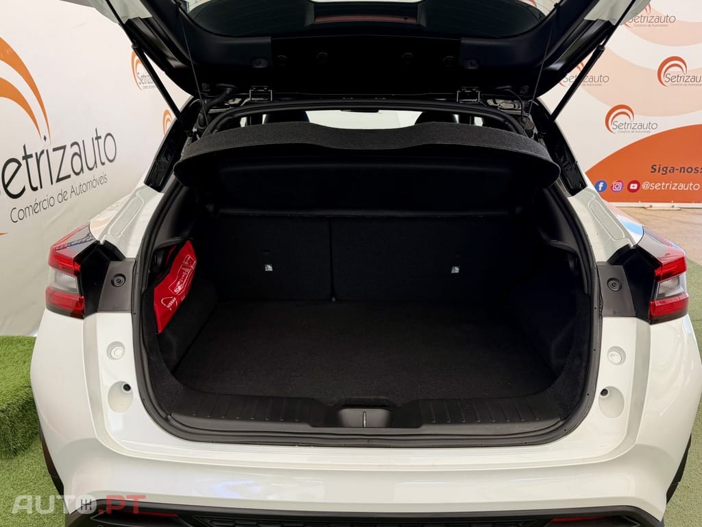 Nissan Juke 1.0 DIG-T N-Design C.Two Tone S.DCT