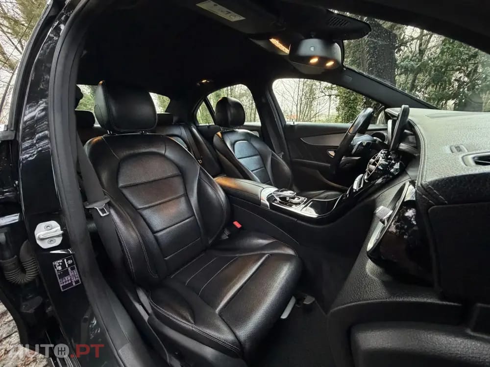 Mercedes-Benz C 300 h AMG Line