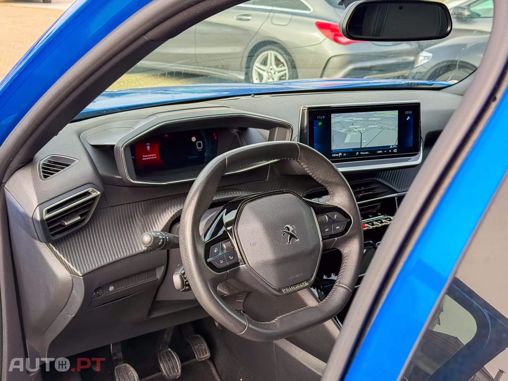 Peugeot 2008 1.2 PureTech Allure Pack