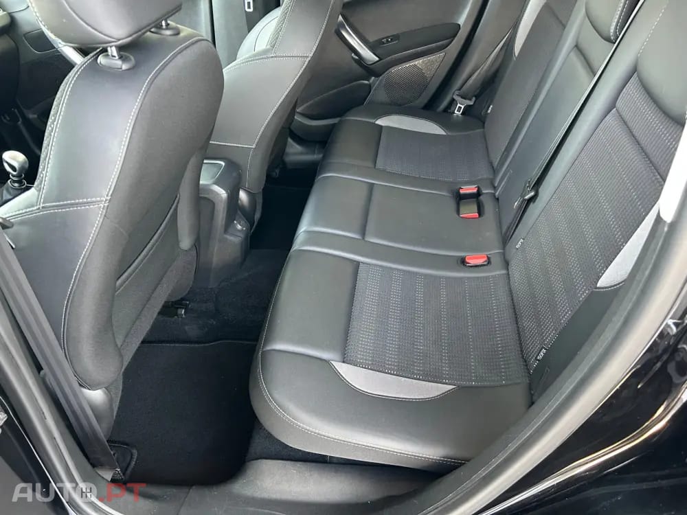 Peugeot 2008 BlueHDi FAP 120 STOP & START Allure