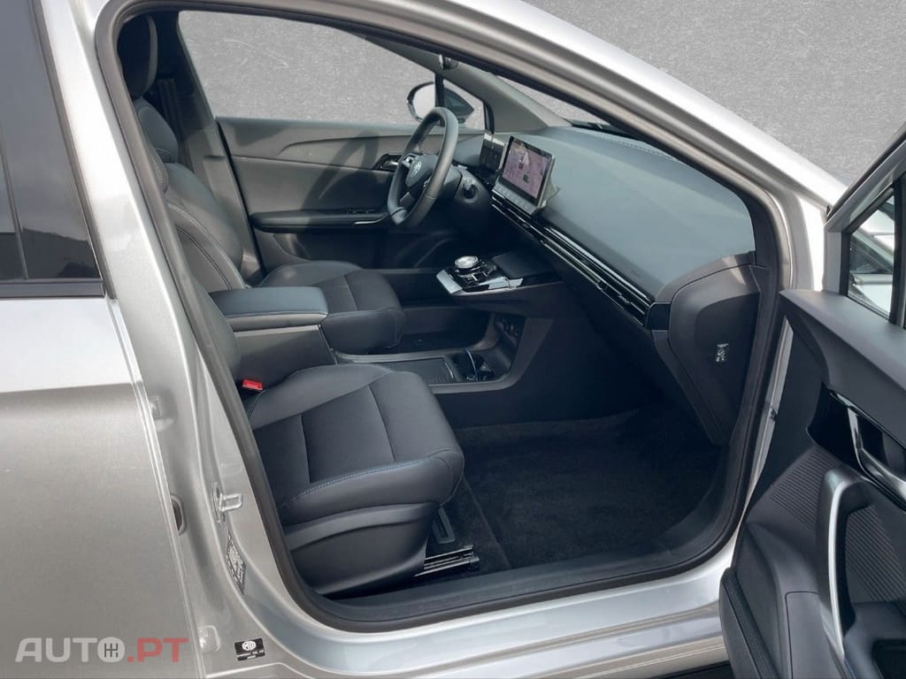 MG MG4 64 kWh Luxury