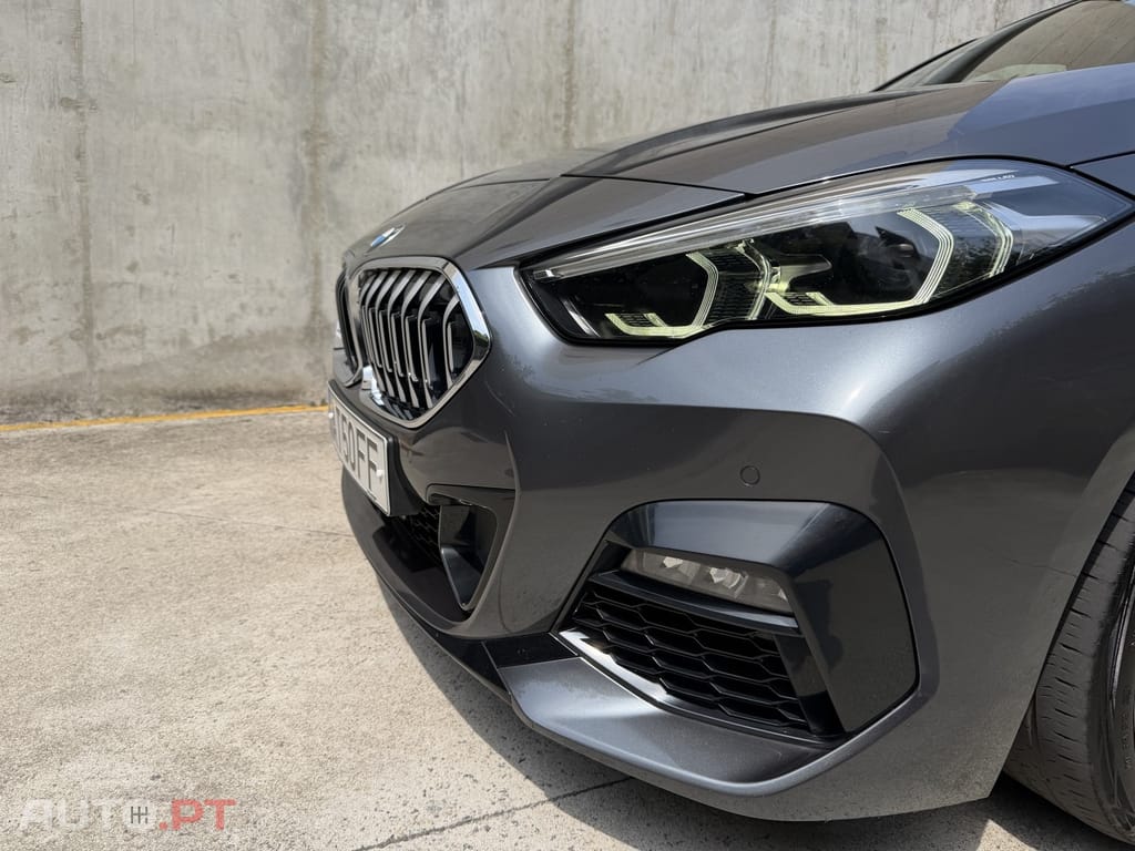 BMW 218 i Pack Desportivo M Pro