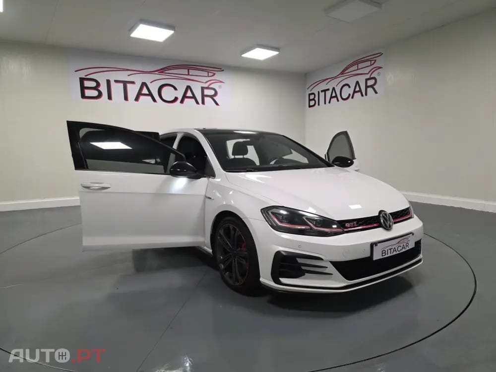 Volkswagen Golf 2.0 TSI GTI DSG Performance