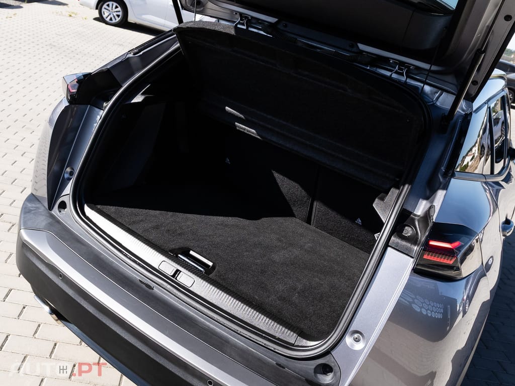 Peugeot 2008 1.2 PureTech Allure