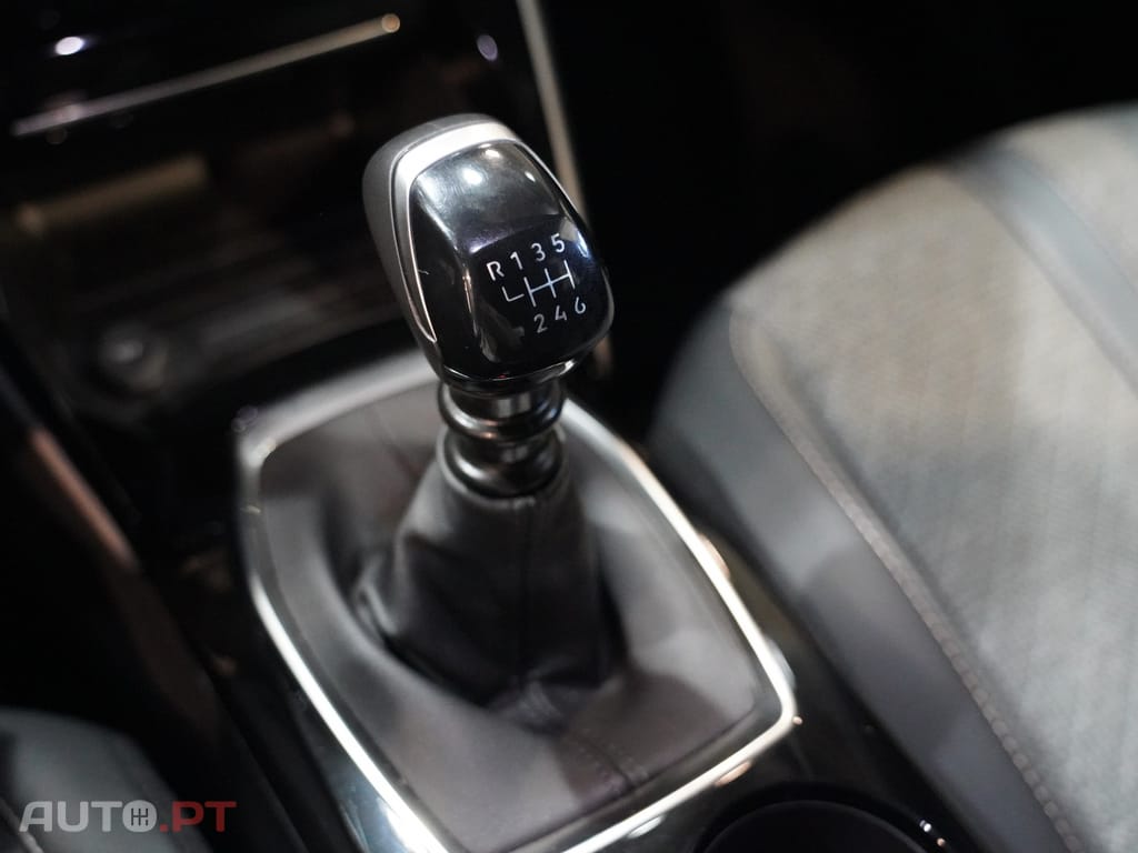 Peugeot 2008 1.2 PureTech Allure