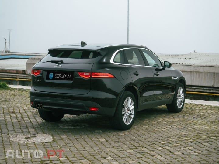 Jaguar F-Pace 2.0 i4D Portfolio Aut.