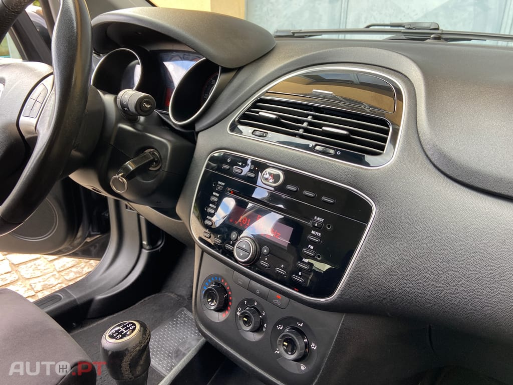 Fiat Punto 1.3 M-Jet LOUNGE S&S