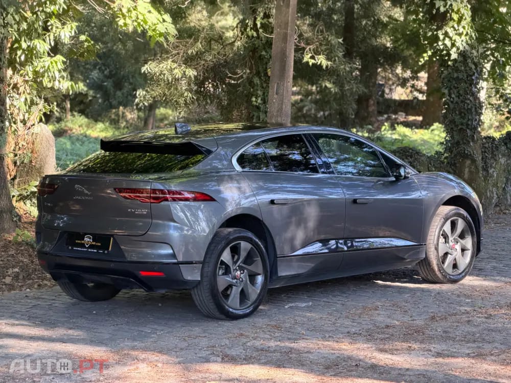 Jaguar I-Pace EV400 R-Dynamic HSE AWD