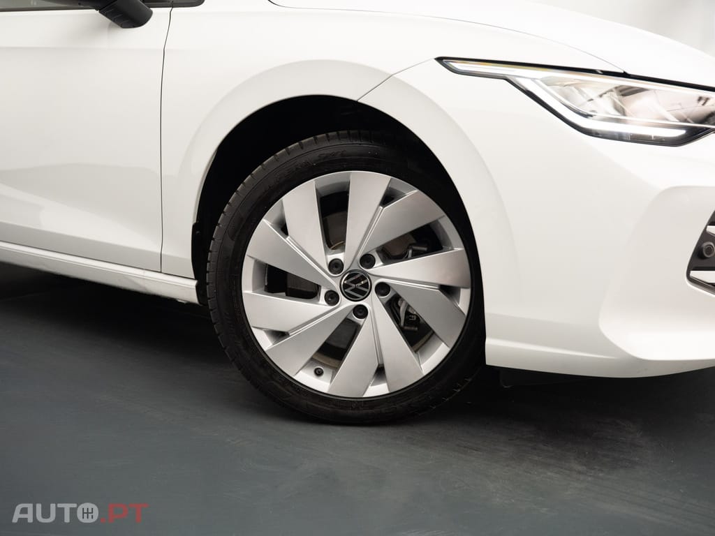 Volkswagen Golf 1.5 TSI e-Hybrid Life DSG
