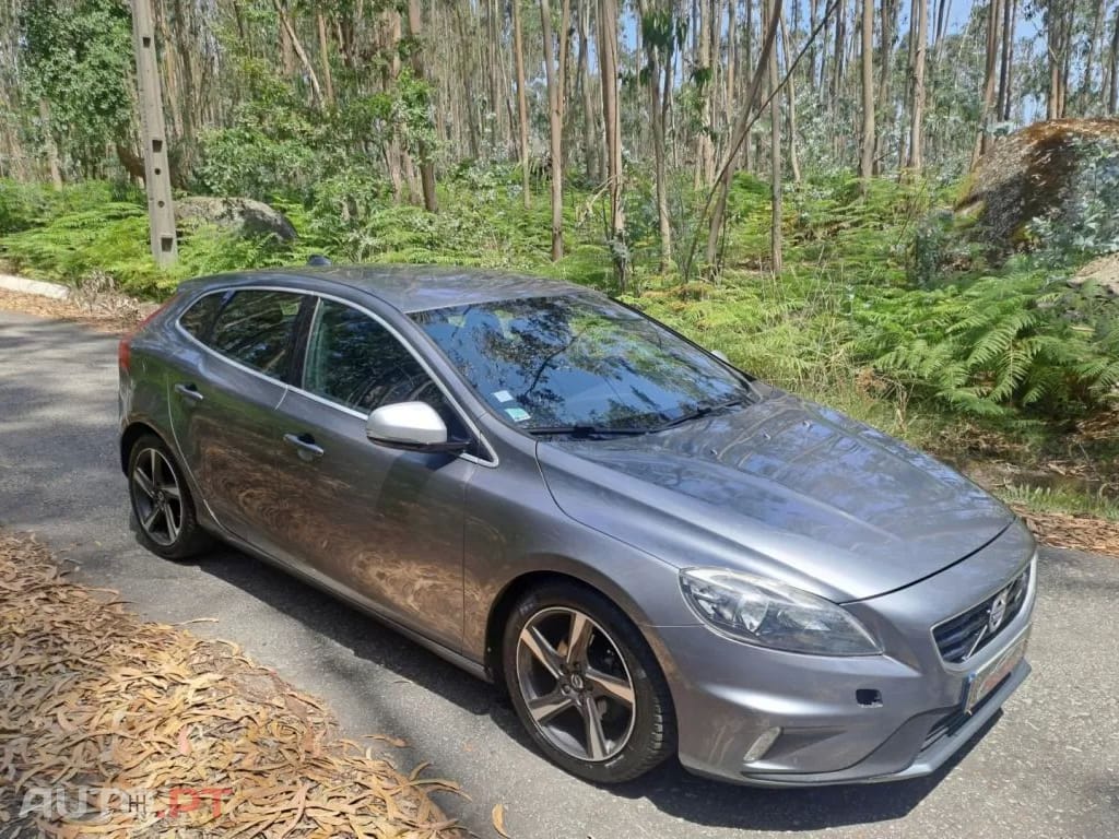Volvo V40 1.6 D2 R-Design