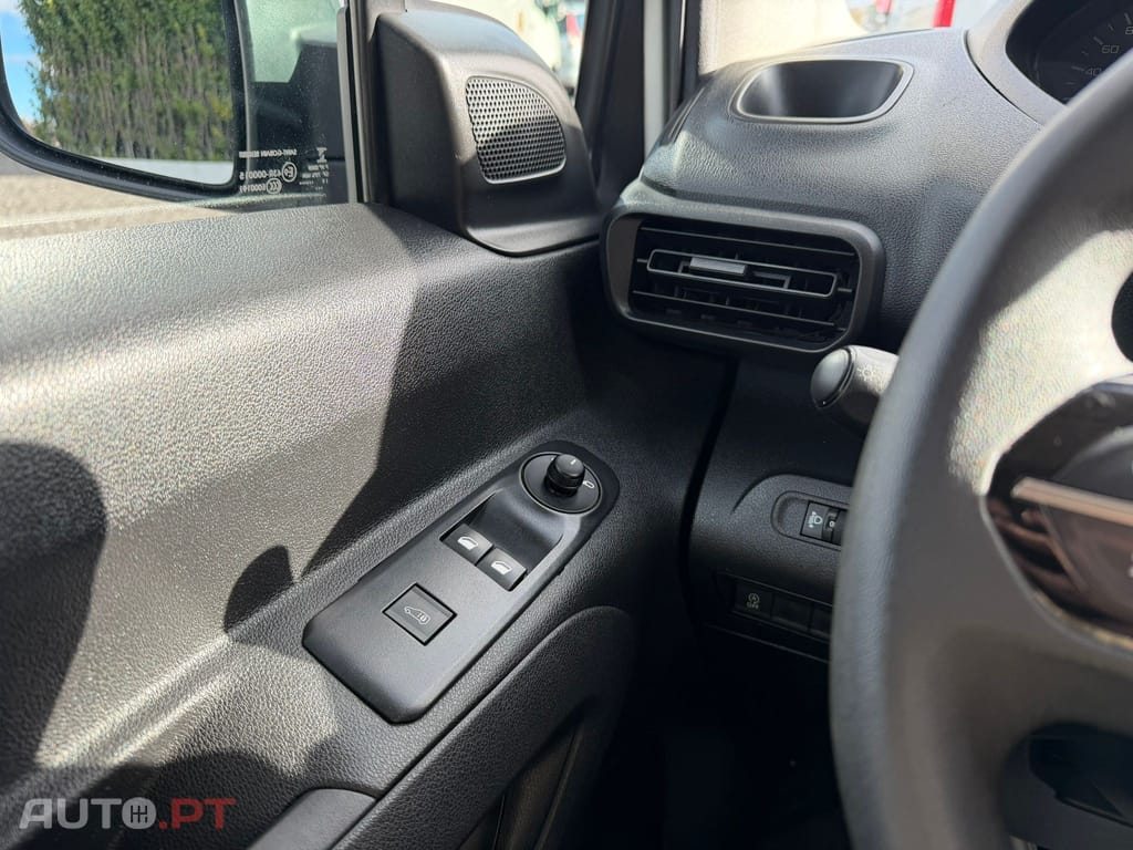 Peugeot Partner 1.6 BlueHDi L1 Premium 3L