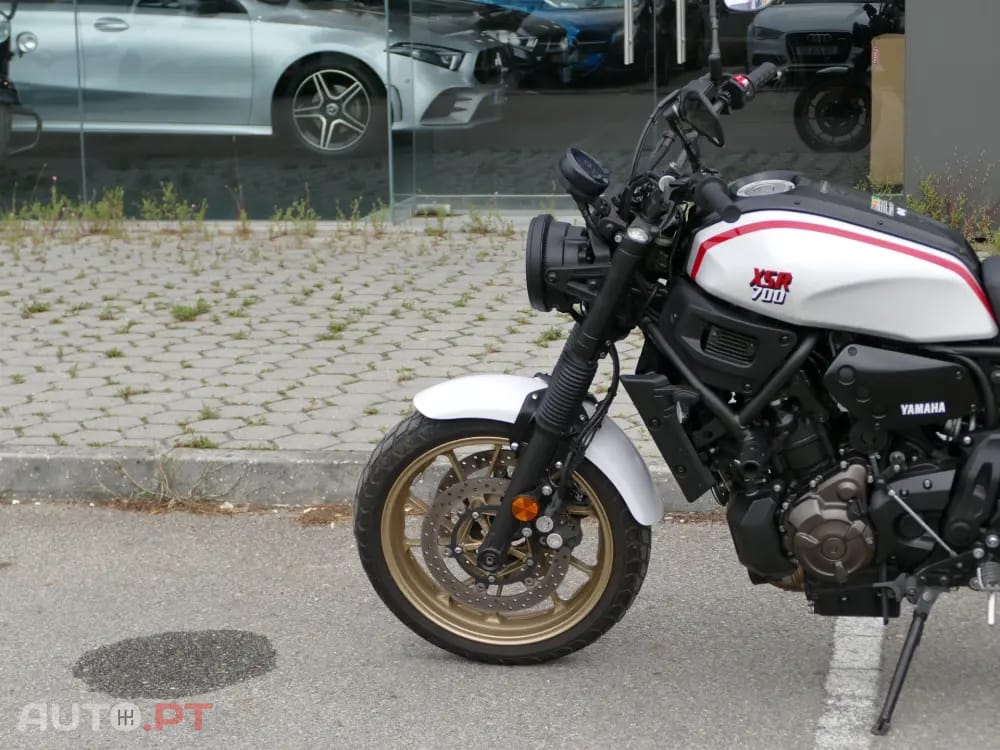 Yamaha XSR 700 Tribute