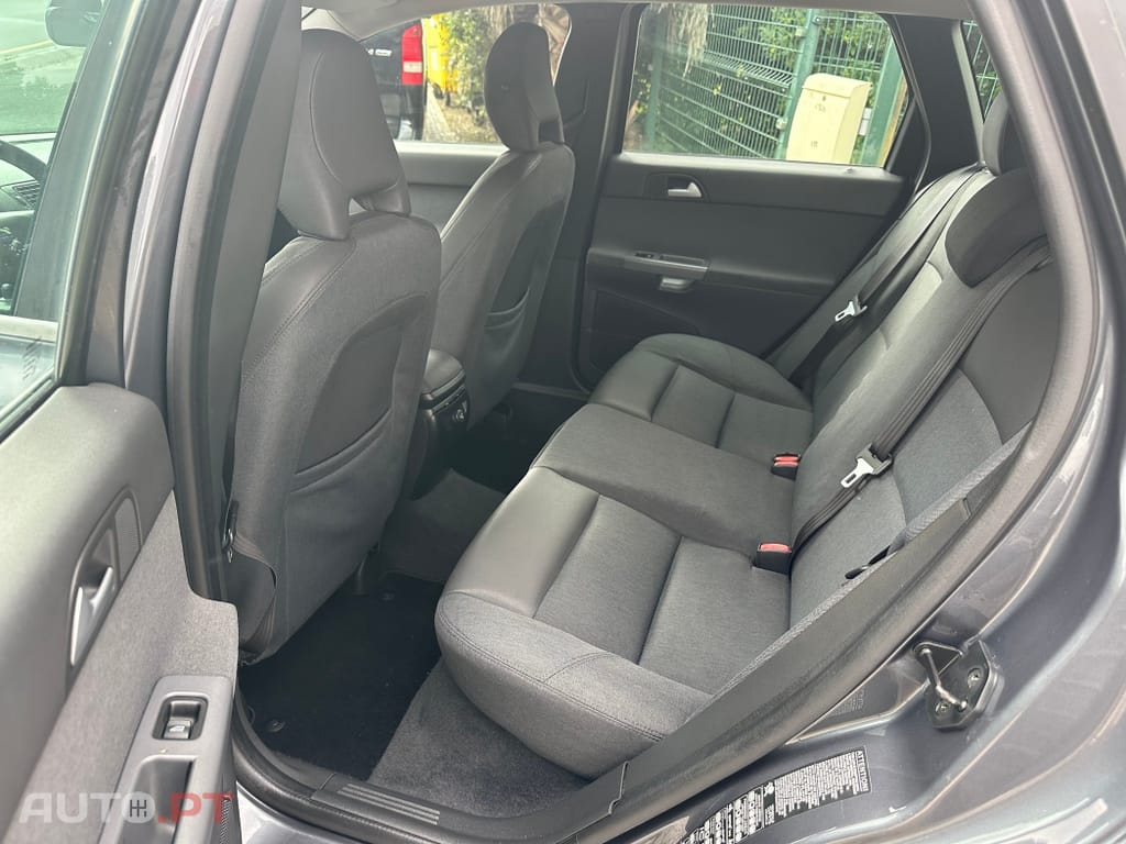 Volvo V50 2.0 D Nível 3 17