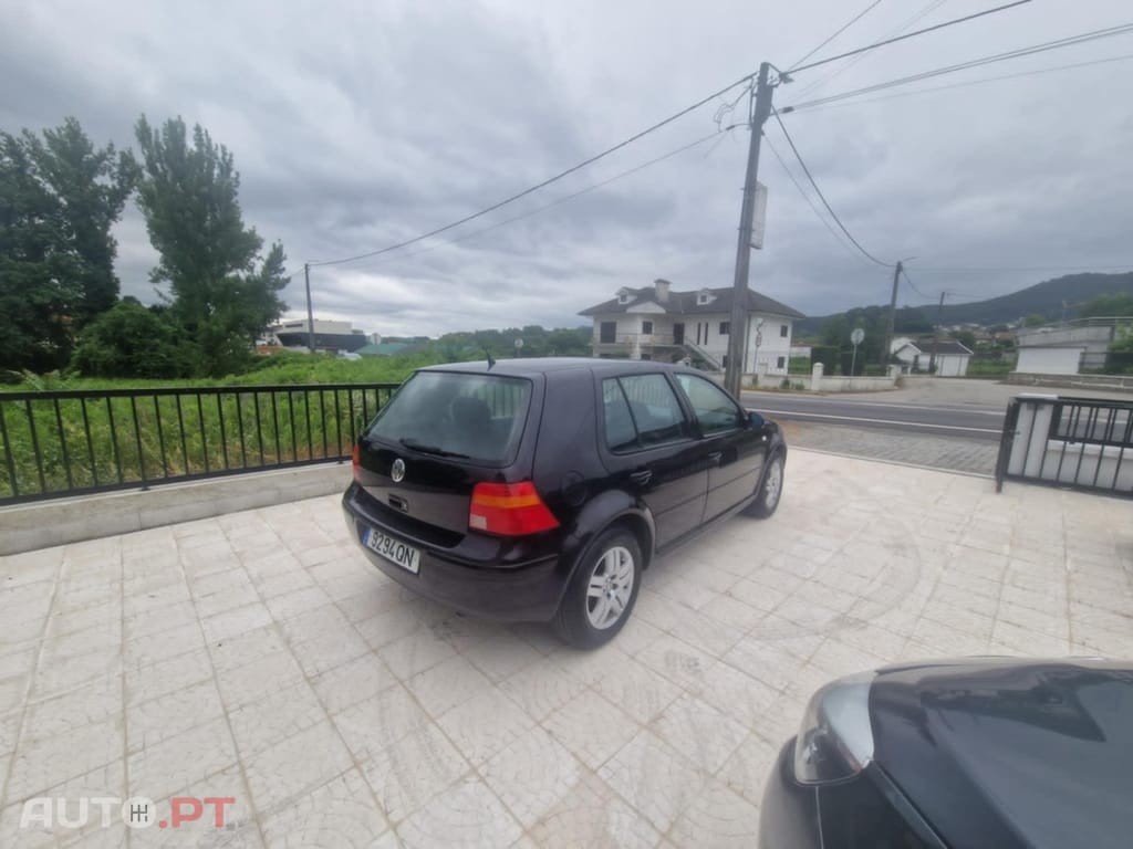 Volkswagen Golf 1.4i Confortline JE+AC