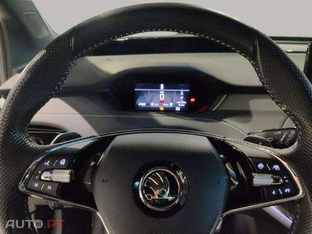 Skoda Enyaq IV80 Sportline I.V.A DEDUTÍVEL