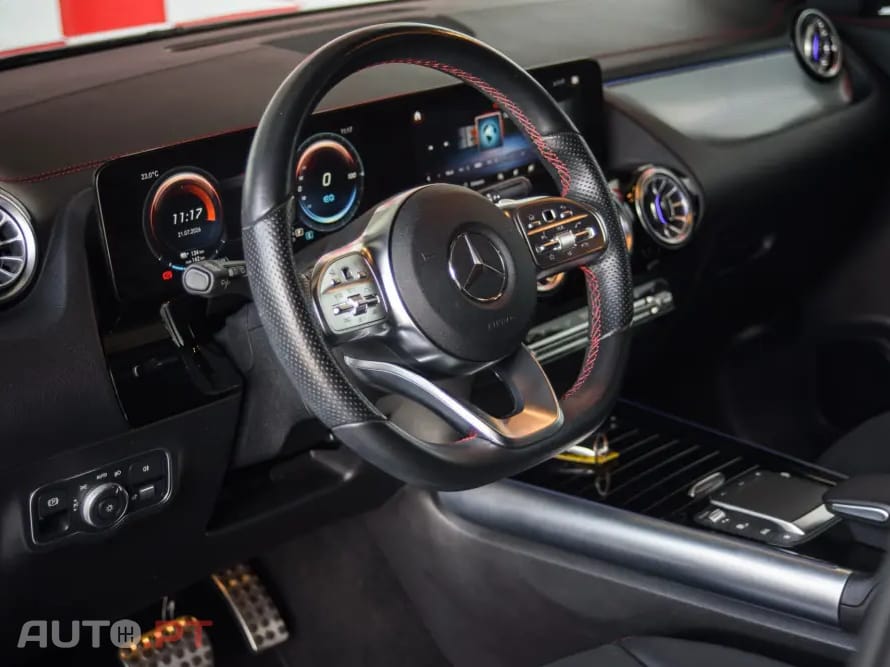 Mercedes-Benz EQA 300 4Matic AMG Line