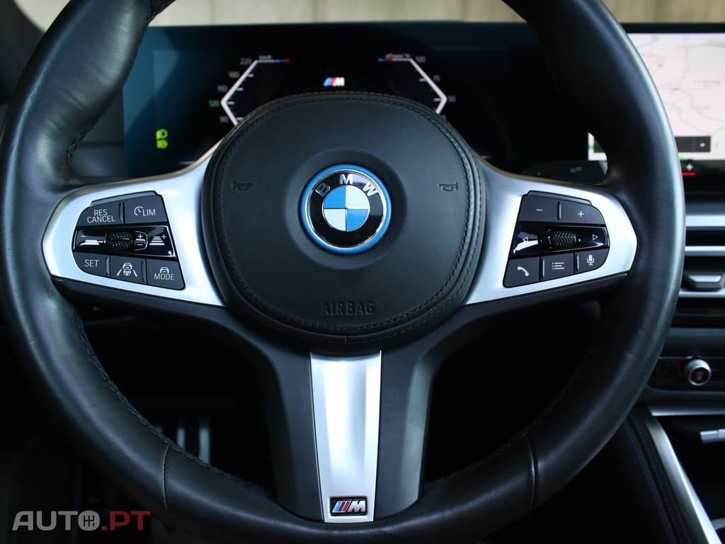 BMW i4 eDrive40 Pack Desportivo M