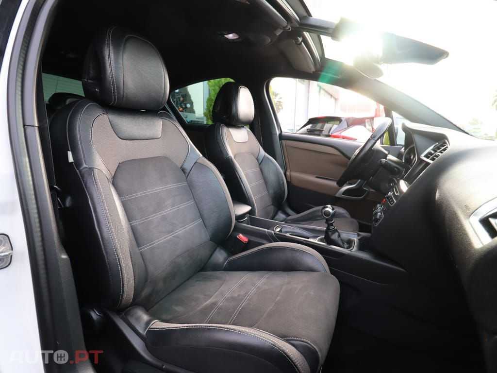 DS DS4 4 1.6 BlueHDi Performance Line