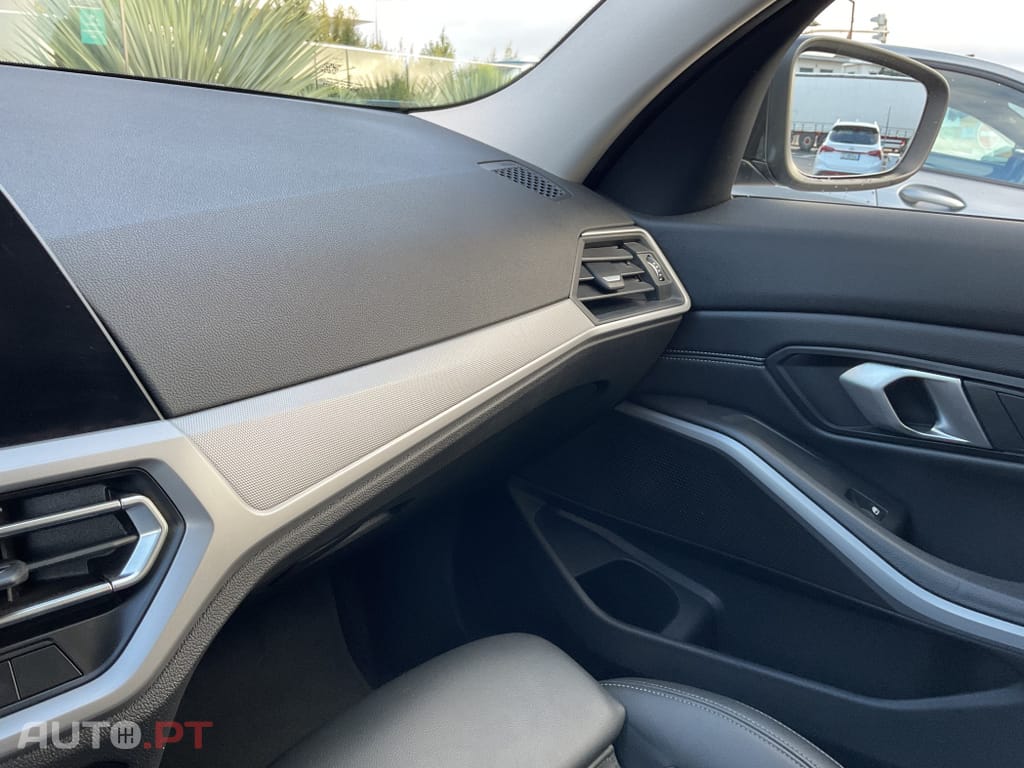 BMW 320 e Touring Line Sport Auto