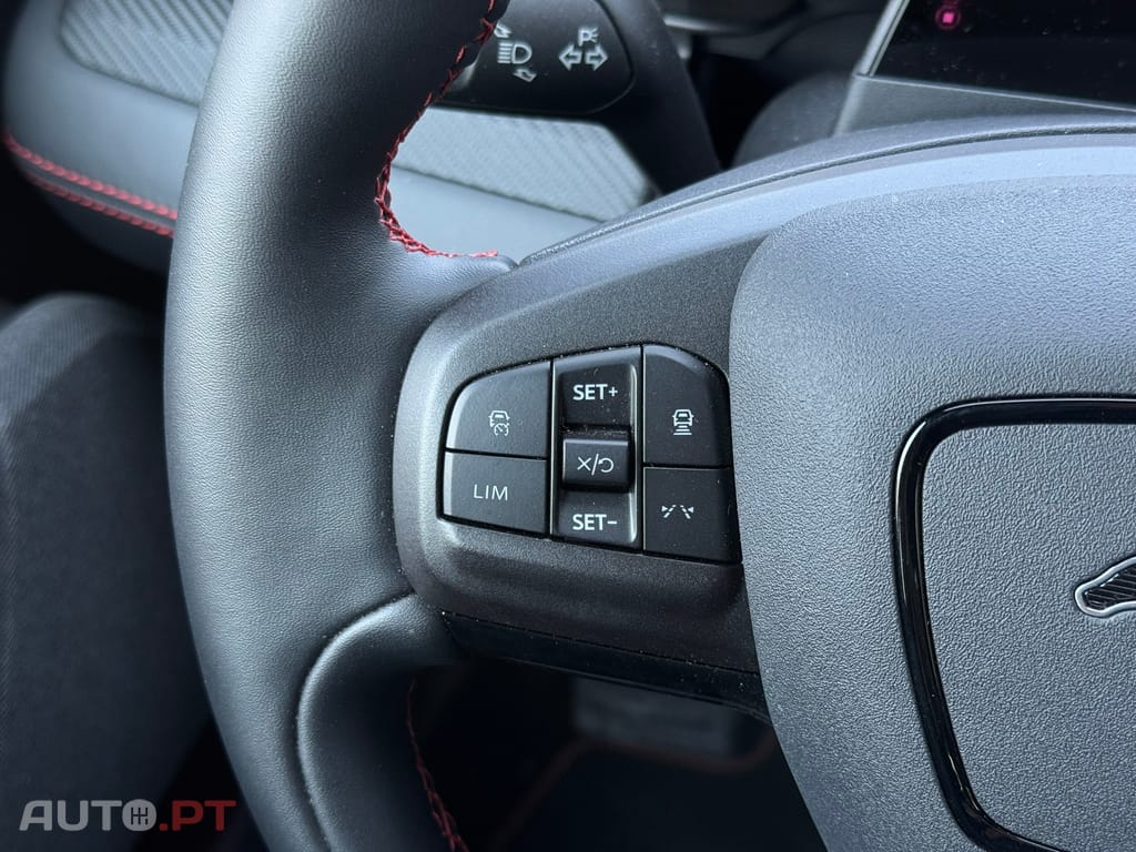 Ford Mustang Mach-E 72.6 kWh Premium AWD