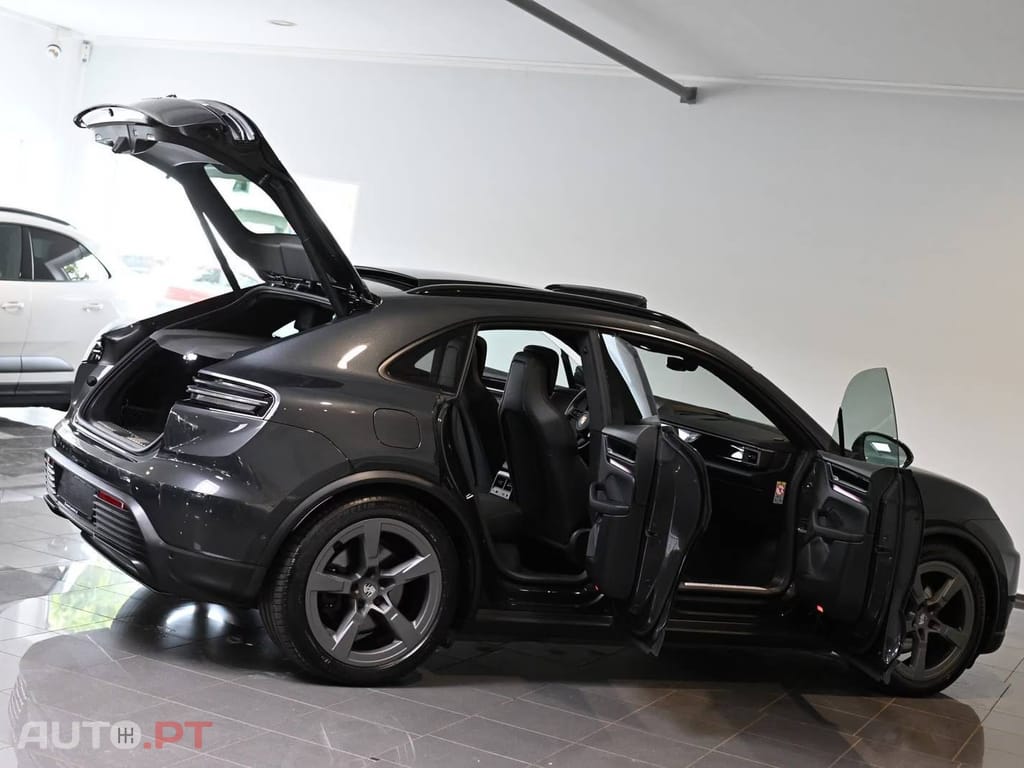 Porsche Macan 4