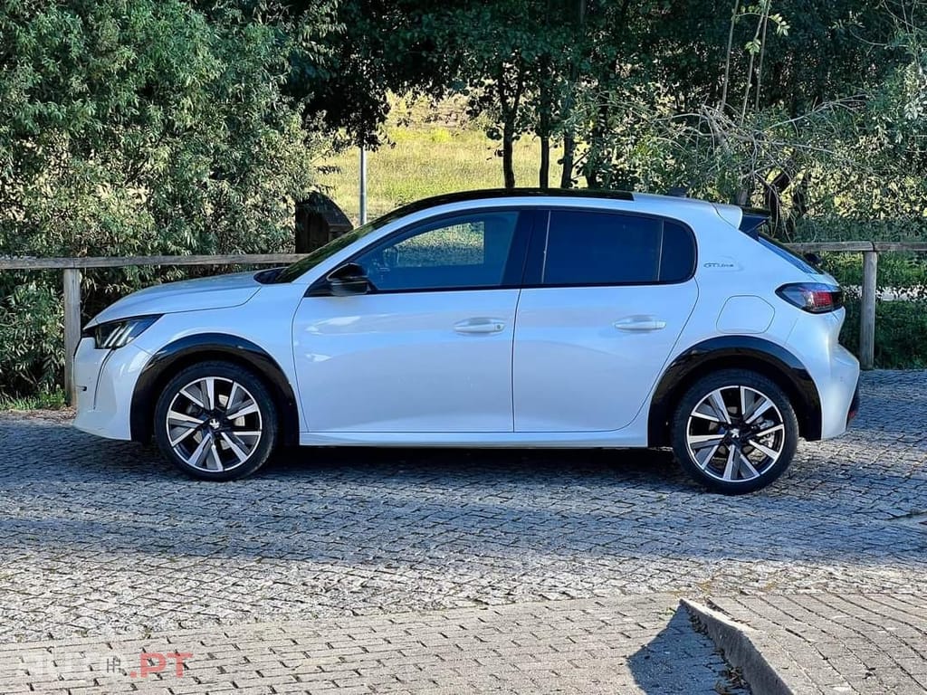 Peugeot 208 1.2 PureTech GT Line