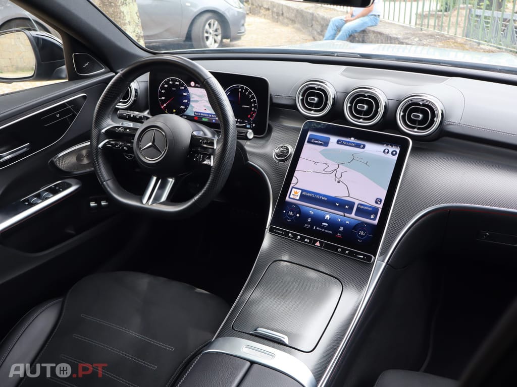 Mercedes-Benz C 300 e AMG Line