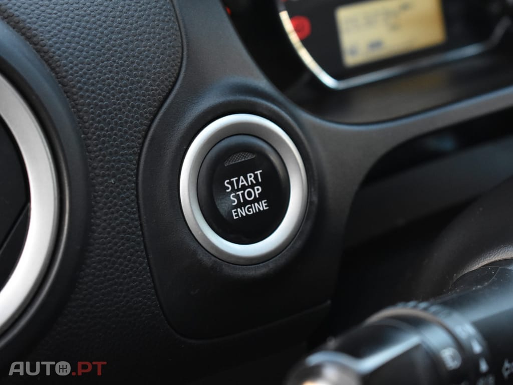 Mitsubishi Space Star 1.2 Intense Connect Edition