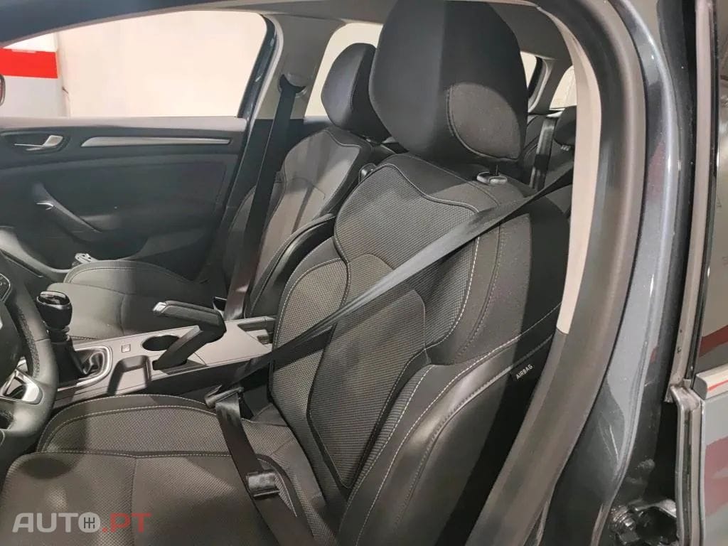 Renault Mégane Sport Tourer 1.5 Blue dCi Equilibre