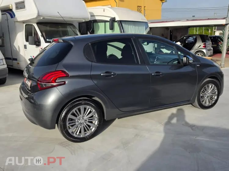 Peugeot 208 1.6 BlueHDi Allure