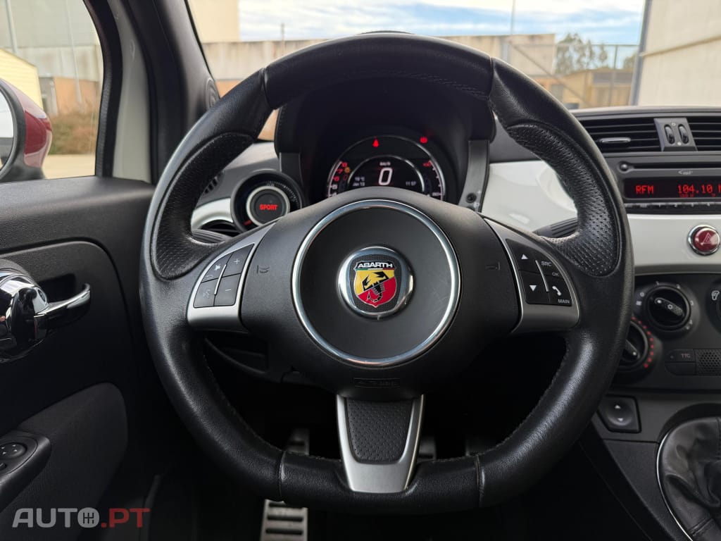 Abarth 595 Outro