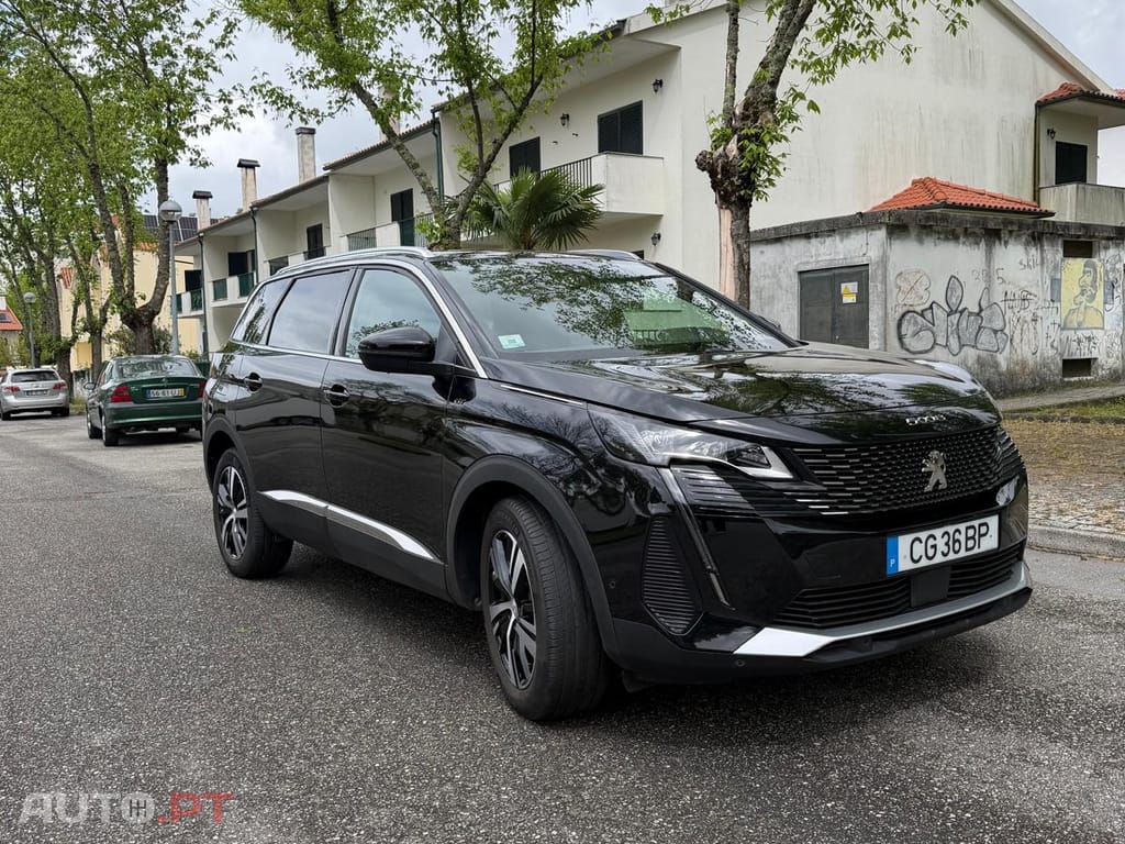 Peugeot 5008 GT 1.2  130cv EAT8 | 7 Lugares | 2023 | 24.716 km