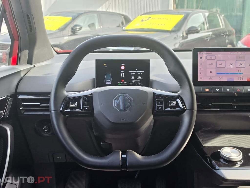 MG MG4 64 kWh XPower Luxury