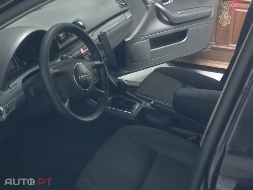 Audi A4 (8E) 1.9 TDI