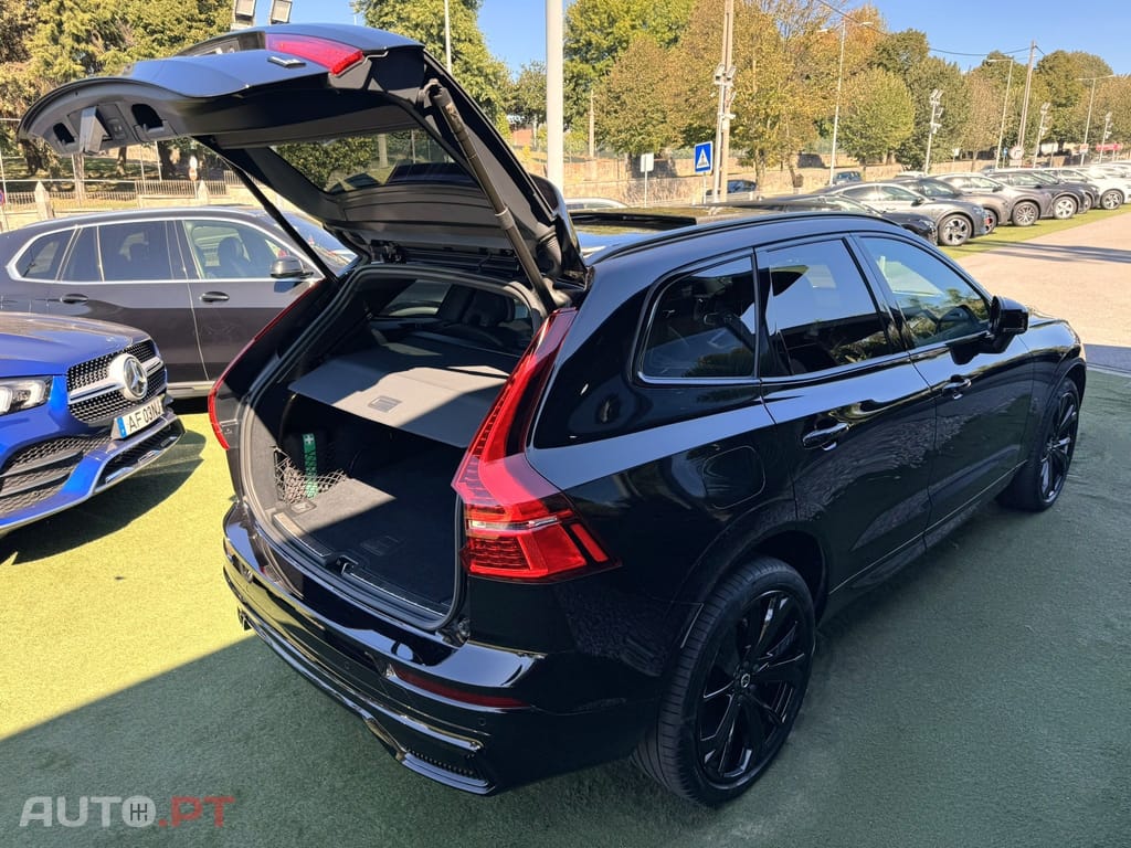 Volvo XC60 2.0 T6 PHEV Black Edition AWD