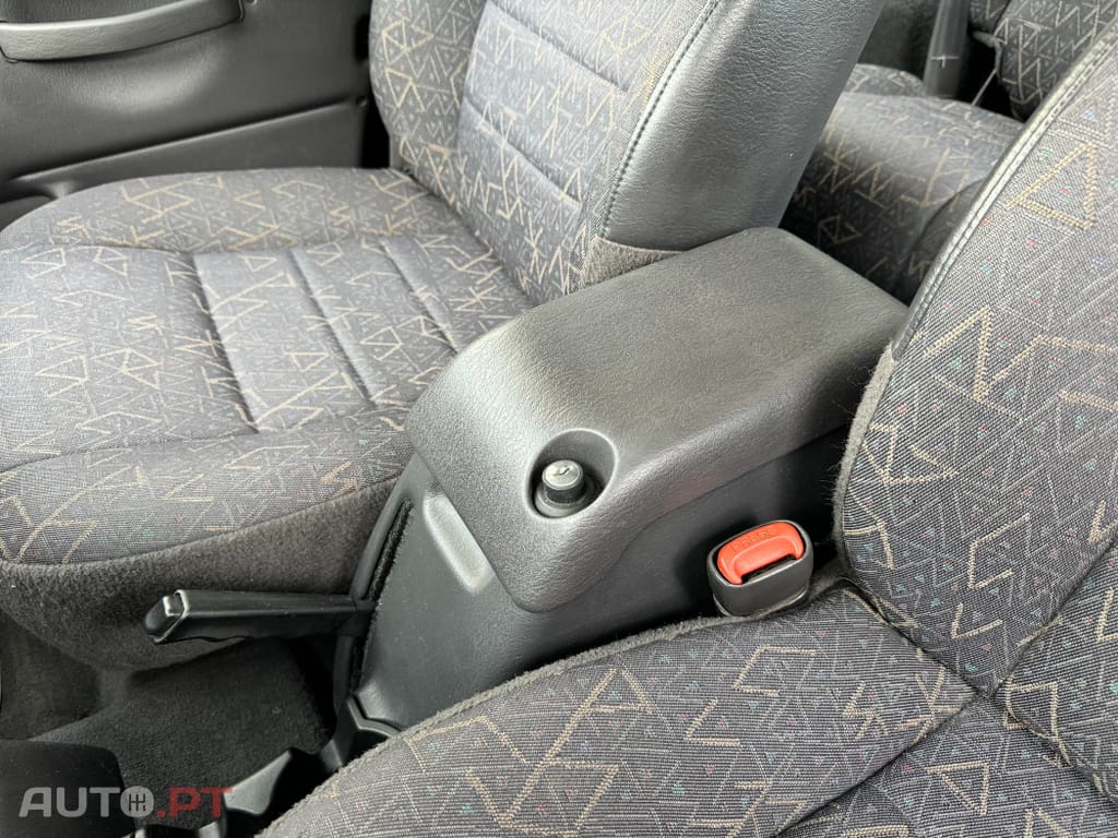 Jeep Wrangler 2.5 Sport Hard Top