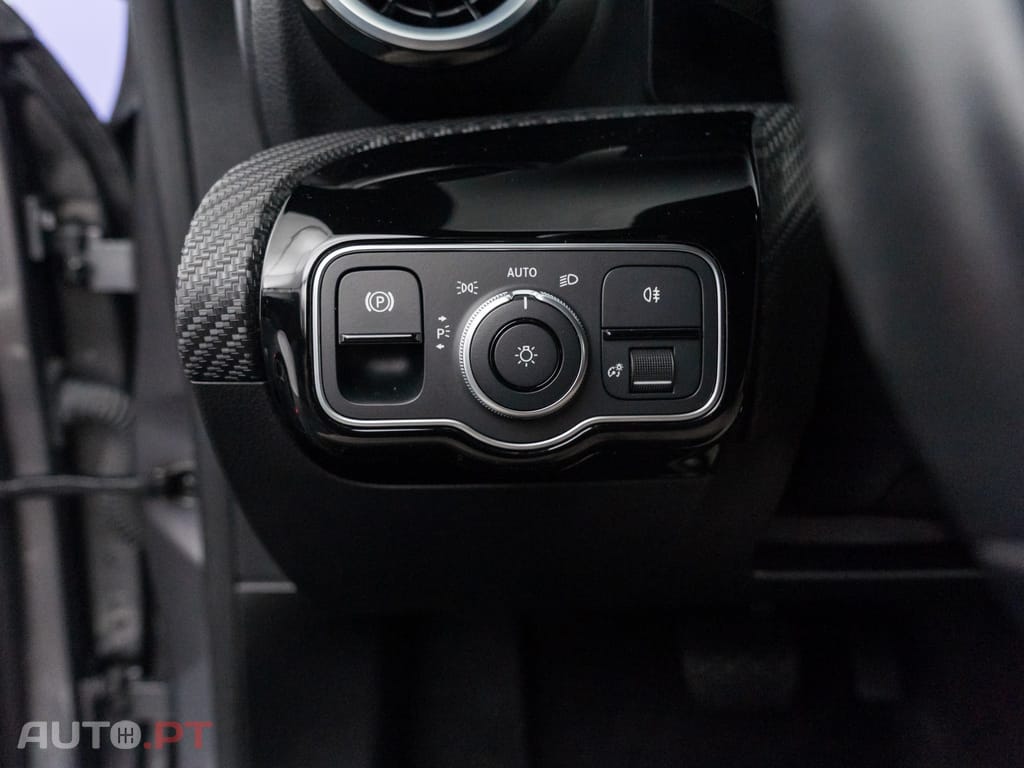 Mercedes-Benz CLA 250 e Shooting Brake Style Plus