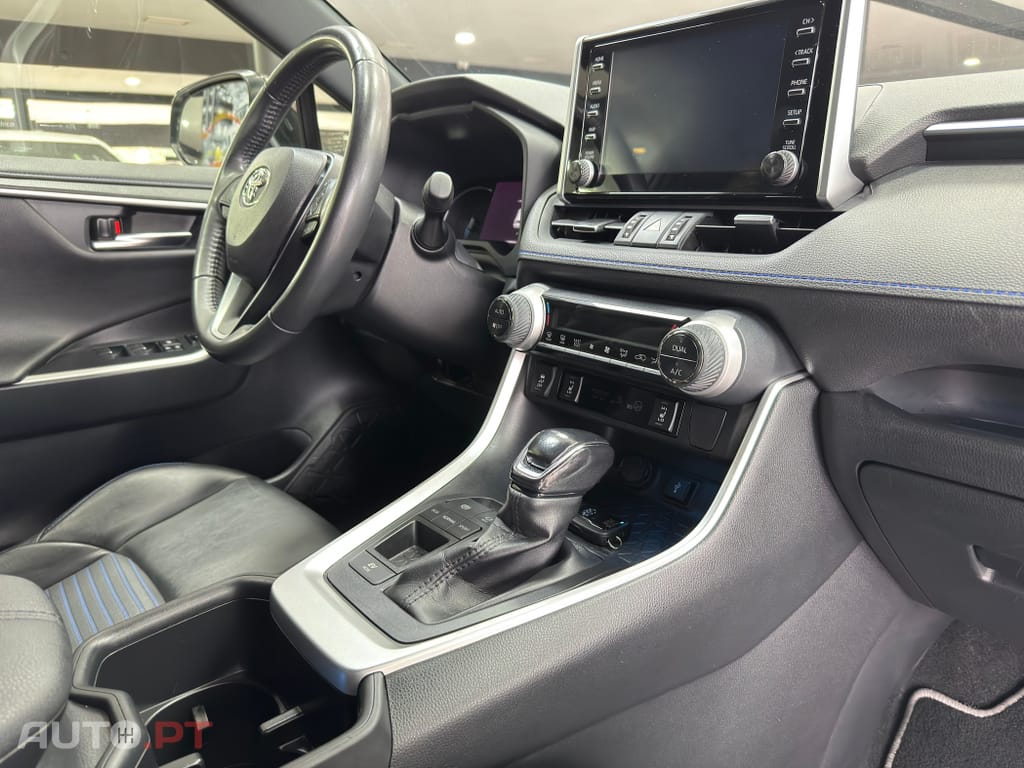 Toyota RAV4 HDF Square Collection