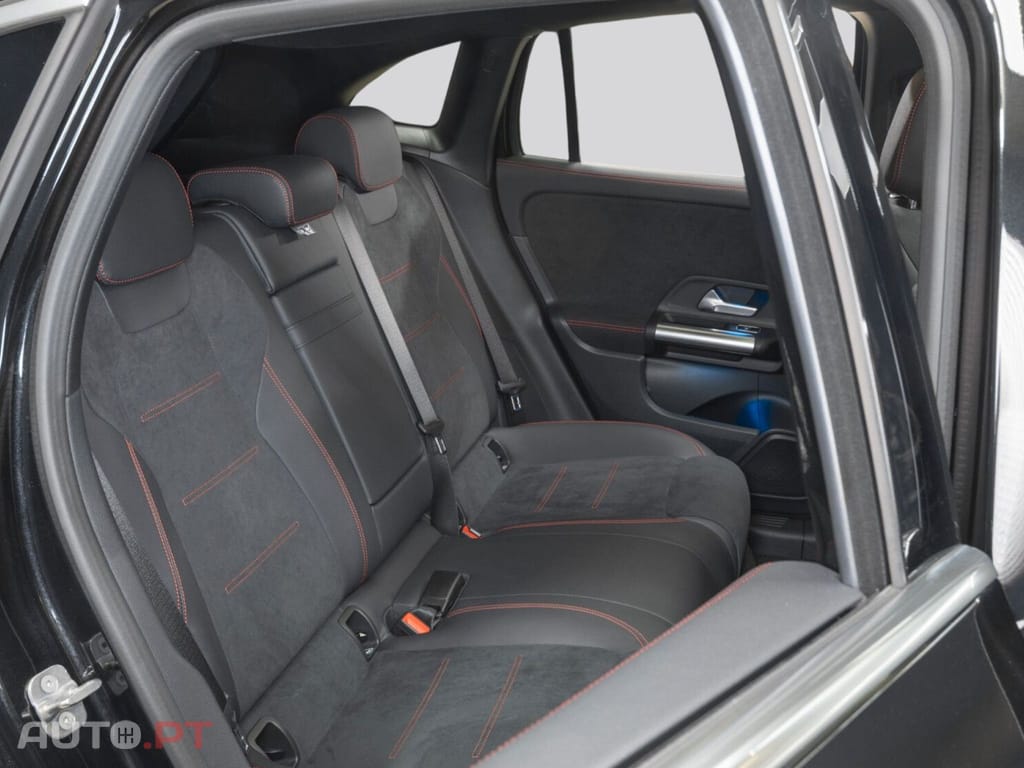 Mercedes-Benz EQA I.V.A DEDUTIVEL 350 4M AMG LED