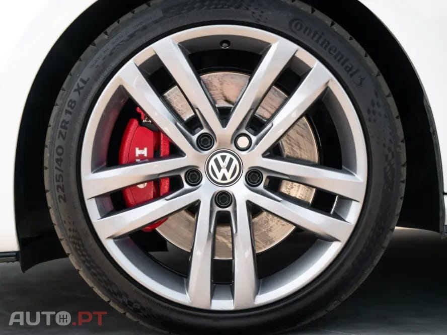 Volkswagen Golf 2.0 TSi GTi DSG Performance