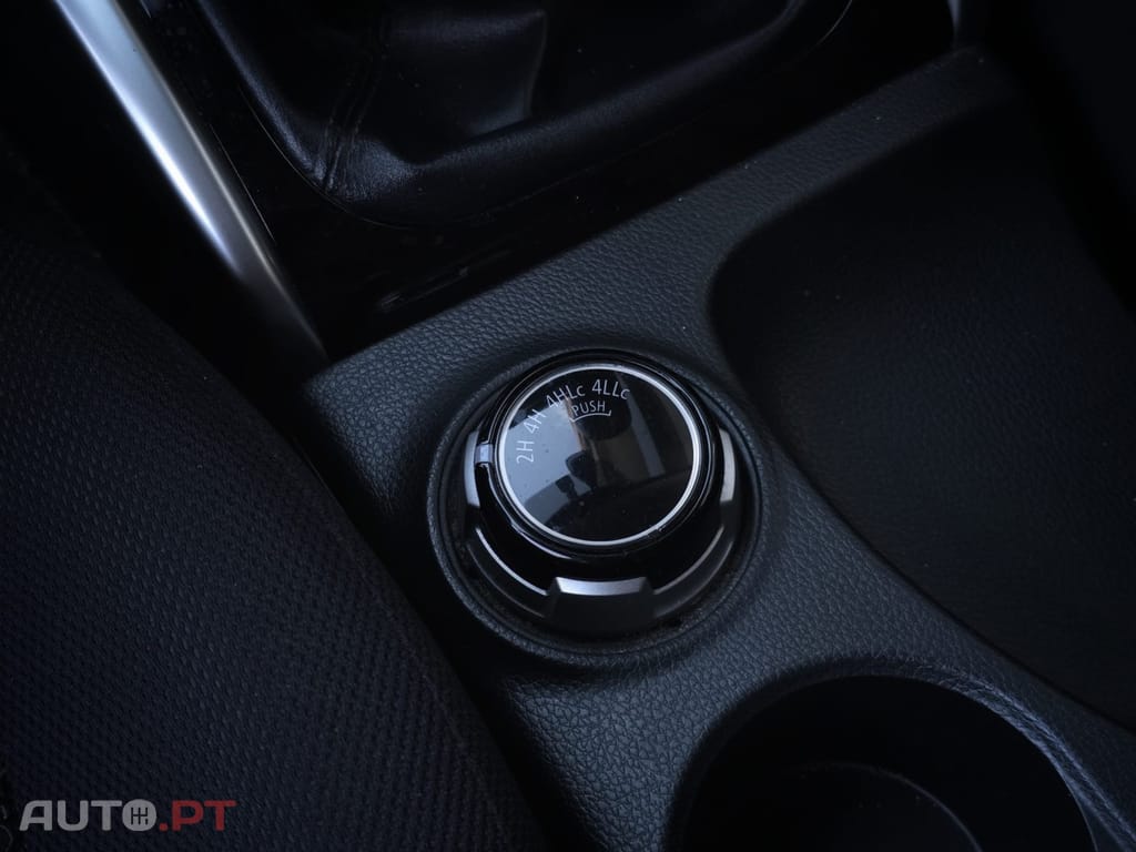 Mitsubishi L200 2.4 DI-D CD Instyle Strakar 4WD