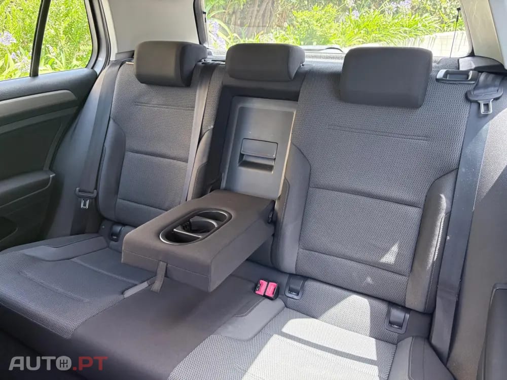 Volkswagen Golf 1.0 TSI Trendline