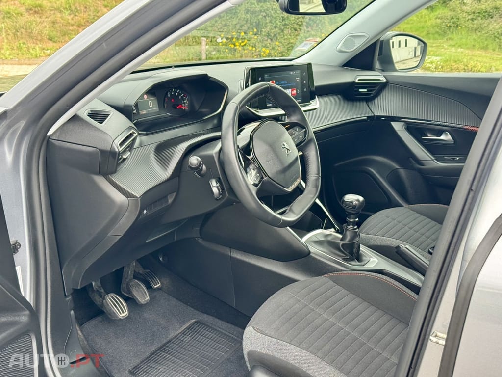 Peugeot 2008 1.5 BlueHDi Active