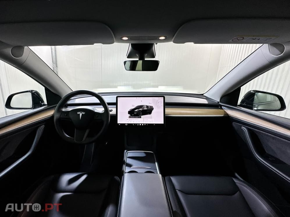 Tesla Model Y Long Range Dual Motor AWD