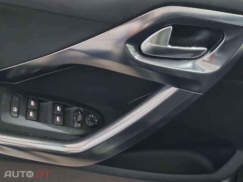 Peugeot 2008 1.6 e-HDi Allure