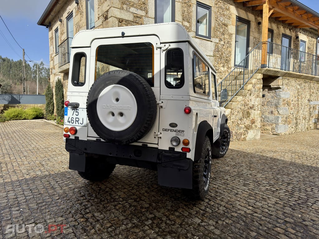 Land Rover Defender 90 2.5 TD5 Metal Top